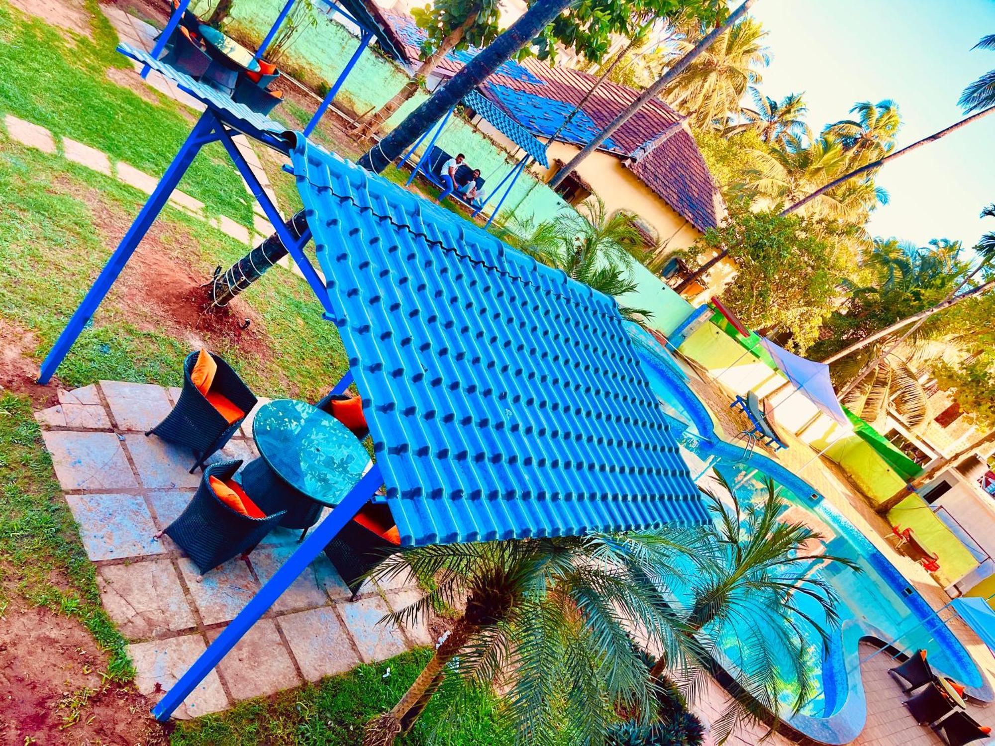 Summer Beach Resort, Goa - #Near Baga Beach #Swimming Pool #Garden #Bar #Lift #Premium Rooms #Property Of The Year #70565-84665 Калангут Екстер'єр фото