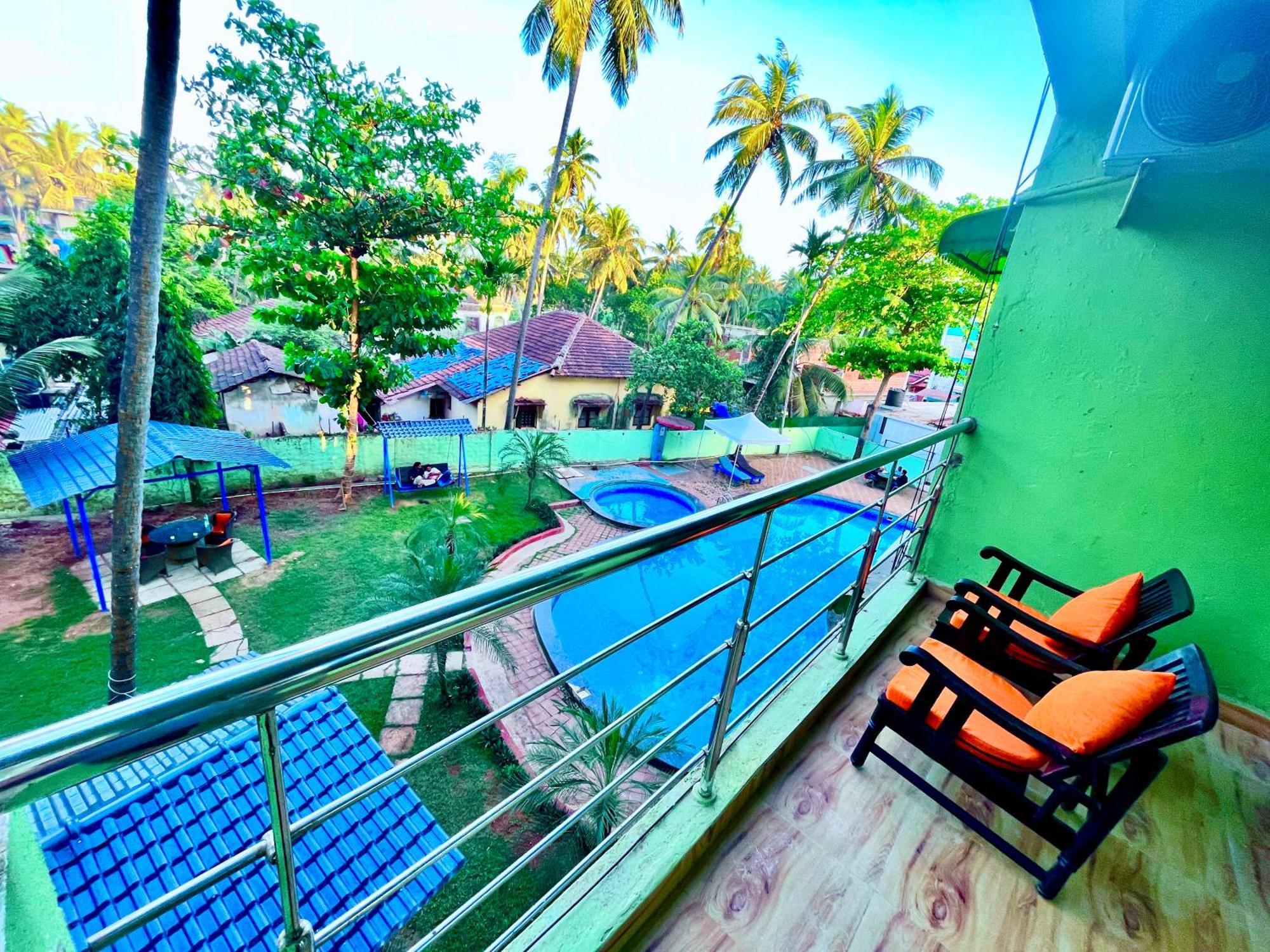 Summer Beach Resort, Goa - #Near Baga Beach #Swimming Pool #Garden #Bar #Lift #Premium Rooms #Property Of The Year #70565-84665 Калангут Екстер'єр фото