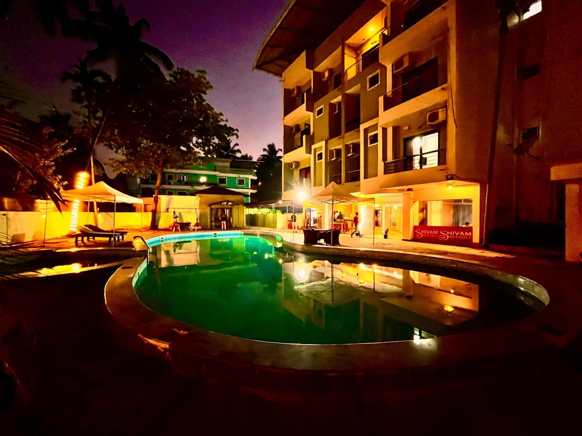Summer Beach Resort, Goa - #Near Baga Beach #Swimming Pool #Garden #Bar #Lift #Premium Rooms #Property Of The Year #70565-84665 Калангут Екстер'єр фото